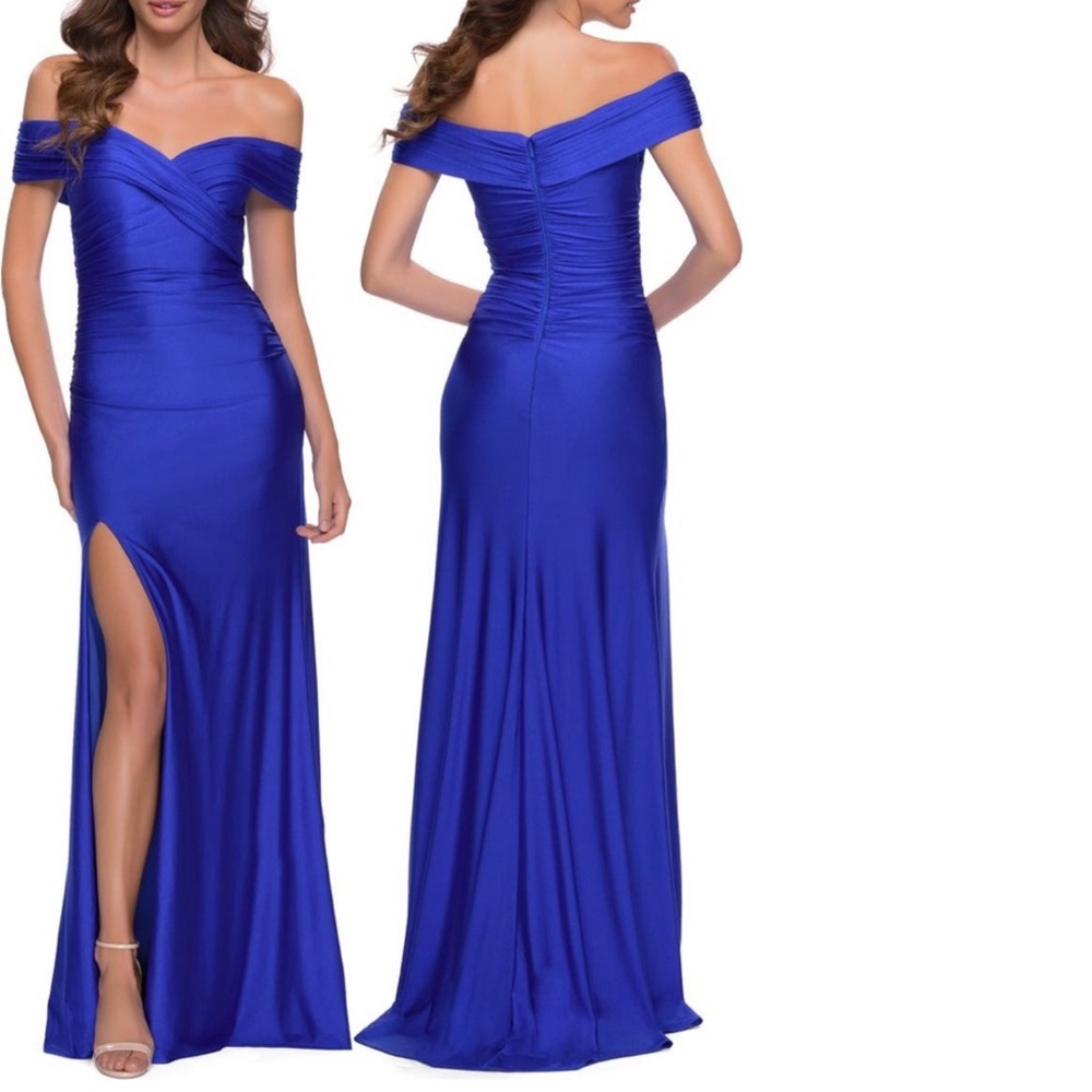 La Femme
Off the Shoulder Stretch
Jersey Gown Royal Blue size 2